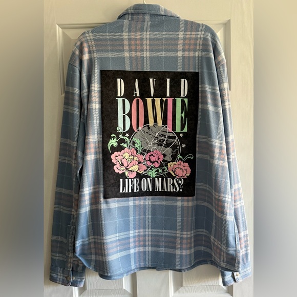 Custom David Bowie Life On Mars Graphic Tee On Men’s Button Down Size XXL - Picture 2 of 6